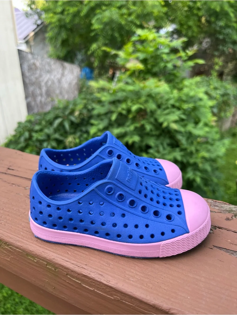 Native Shoes Kids Slip-On Water Shoes in Blue with Pink Toecaps